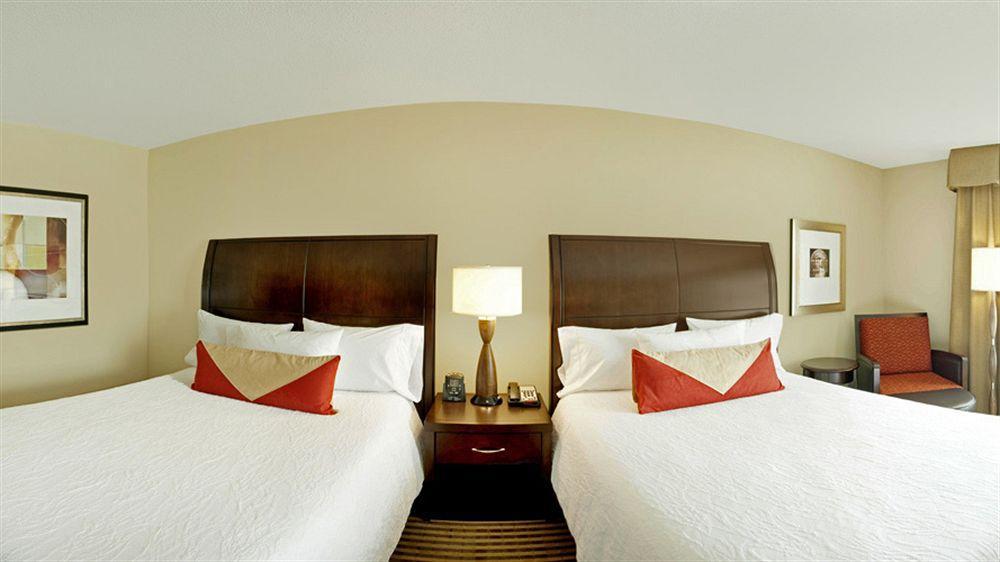 Hilton Garden Inn Atlanta Airport North College Park Bagian luar foto